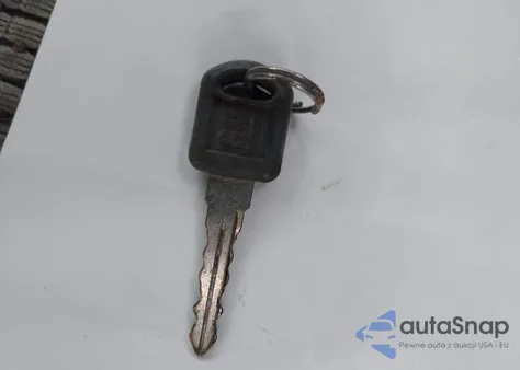 1996 GMC Sonoma из США, поврежденный, VIN 1GTCS1443TK502973